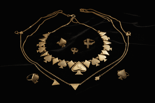Pik-Dame QOS Schmuck mit bedeutungsvoller Symbolik und persönlicher Gestaltung