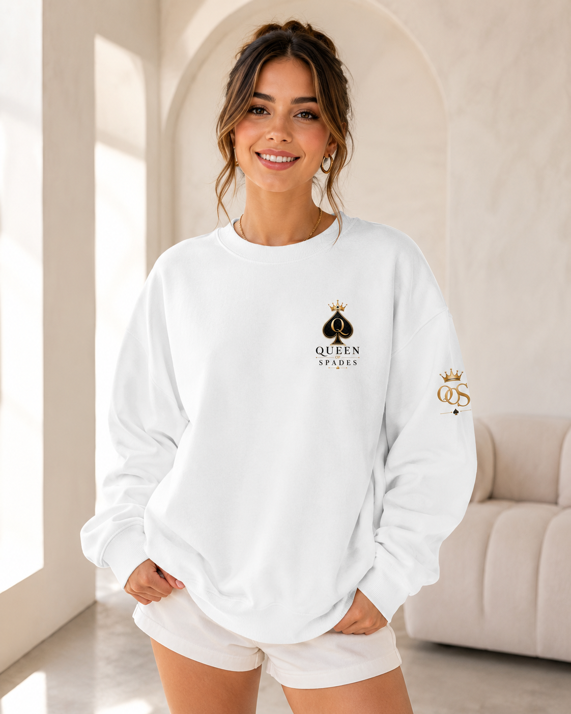 Unisex Sweatshirt Queen of Spades mit klassischem Rundhals und dezentem Spade-Logo in Indigo Blue