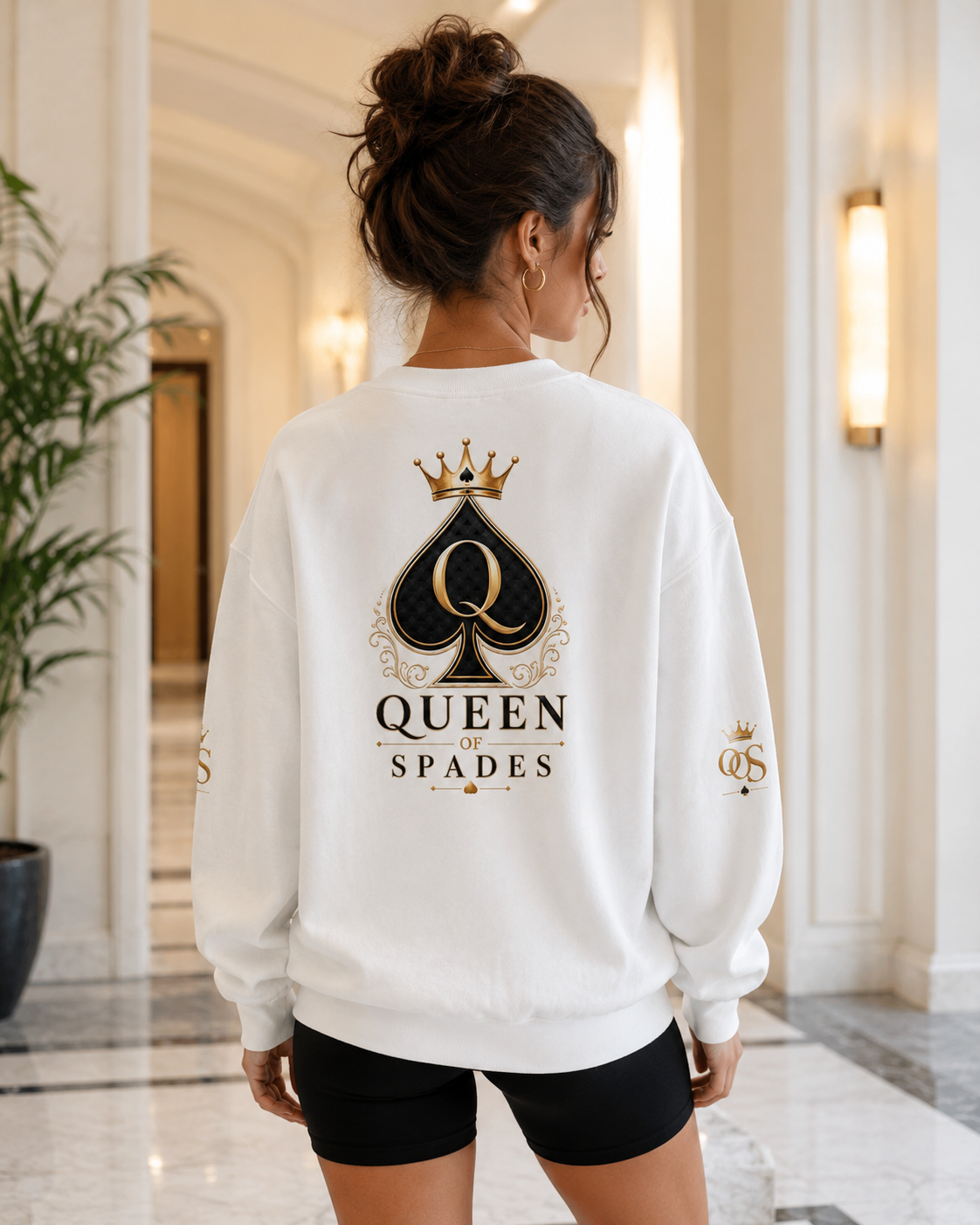 Queen of Spades Unisex Sweatshirt – Klassischer QOS Pullover mit Spade-Logo
