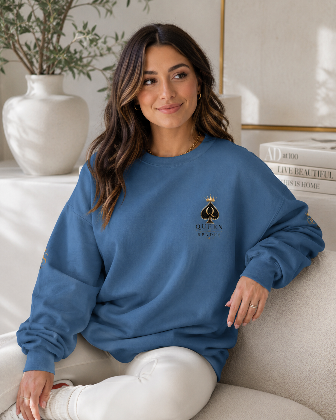 Queen of Spades Unisex Sweatshirt – Klassischer QOS Pullover mit Spade-Logo