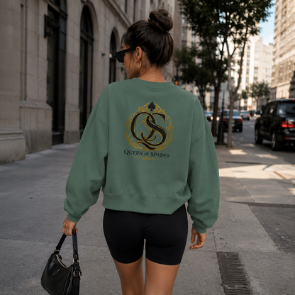 Queen of Spades Damen Sweatshirt mit Rundhalsausschnitt und dezenter Pik Spade Logo Veredelung in Bio-Baumwolle