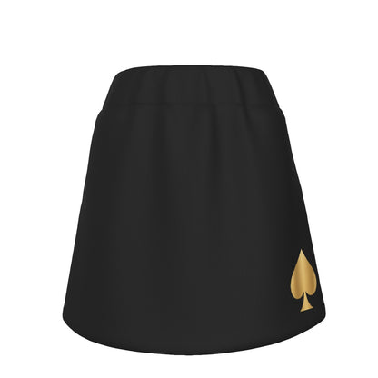 Queen of Spades Sportrock aus weichem Polyester mit integrierten Shorts, mittlerer Taille und elegantem, figurbetontem Schnitt – ideal für Training und Freizeit. Goldenes Pik