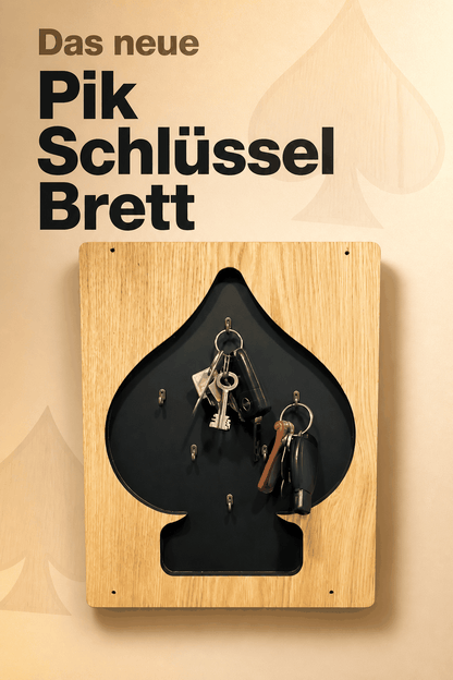 Elegantes Pik Schlüsselbrett aus Eichenfurnier mit Queen of Spades Design, handgefertigt aus Lüneburger Heide Holz.