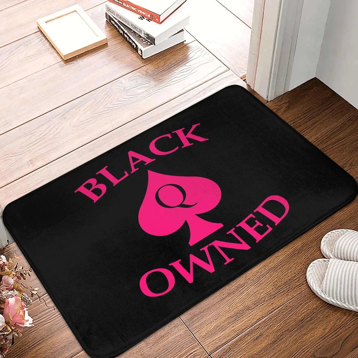Exklusive Queen of Spades Fußmatte - Setze ein Statement schon an der Türschwelle! - Queen-of-Spades-Store